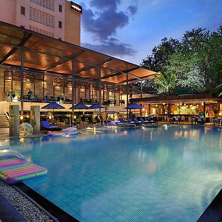Grand Mercure Bangalore - An Accor Brand Экстерьер фото