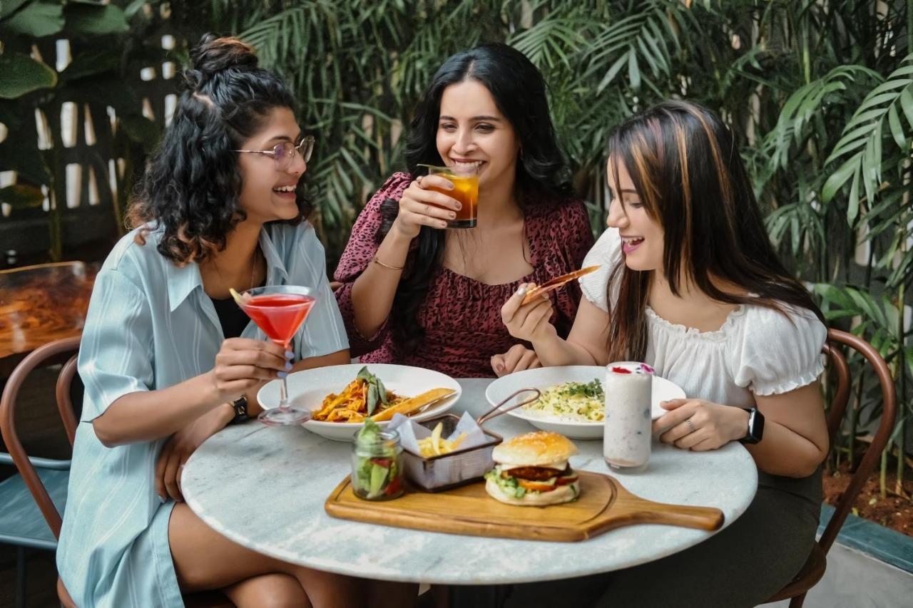 Grand Mercure Bangalore - An Accor Brand Экстерьер фото