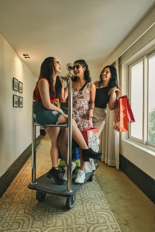 Grand Mercure Bangalore - An Accor Brand Экстерьер фото