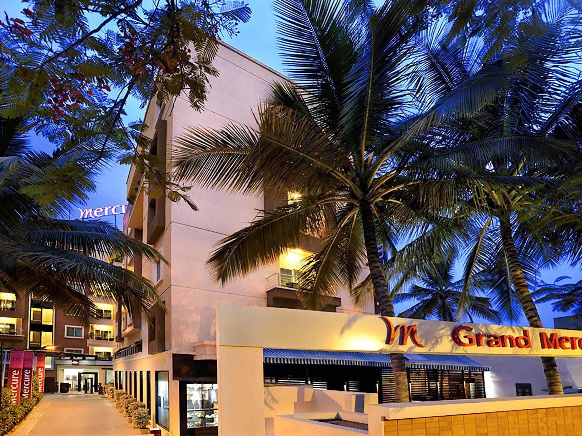 Grand Mercure Bangalore - An Accor Brand Экстерьер фото